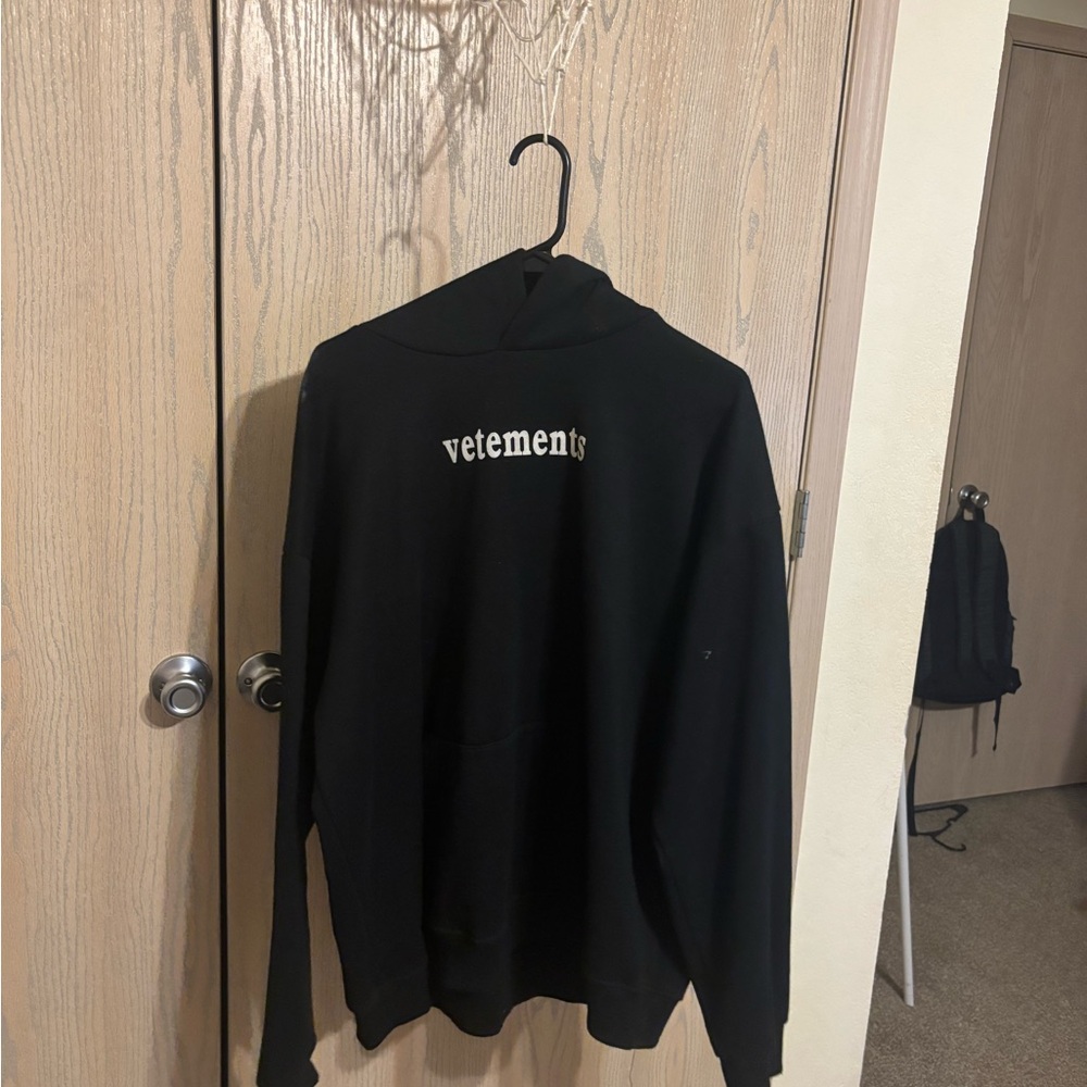 Vetements Black Men's Sweater